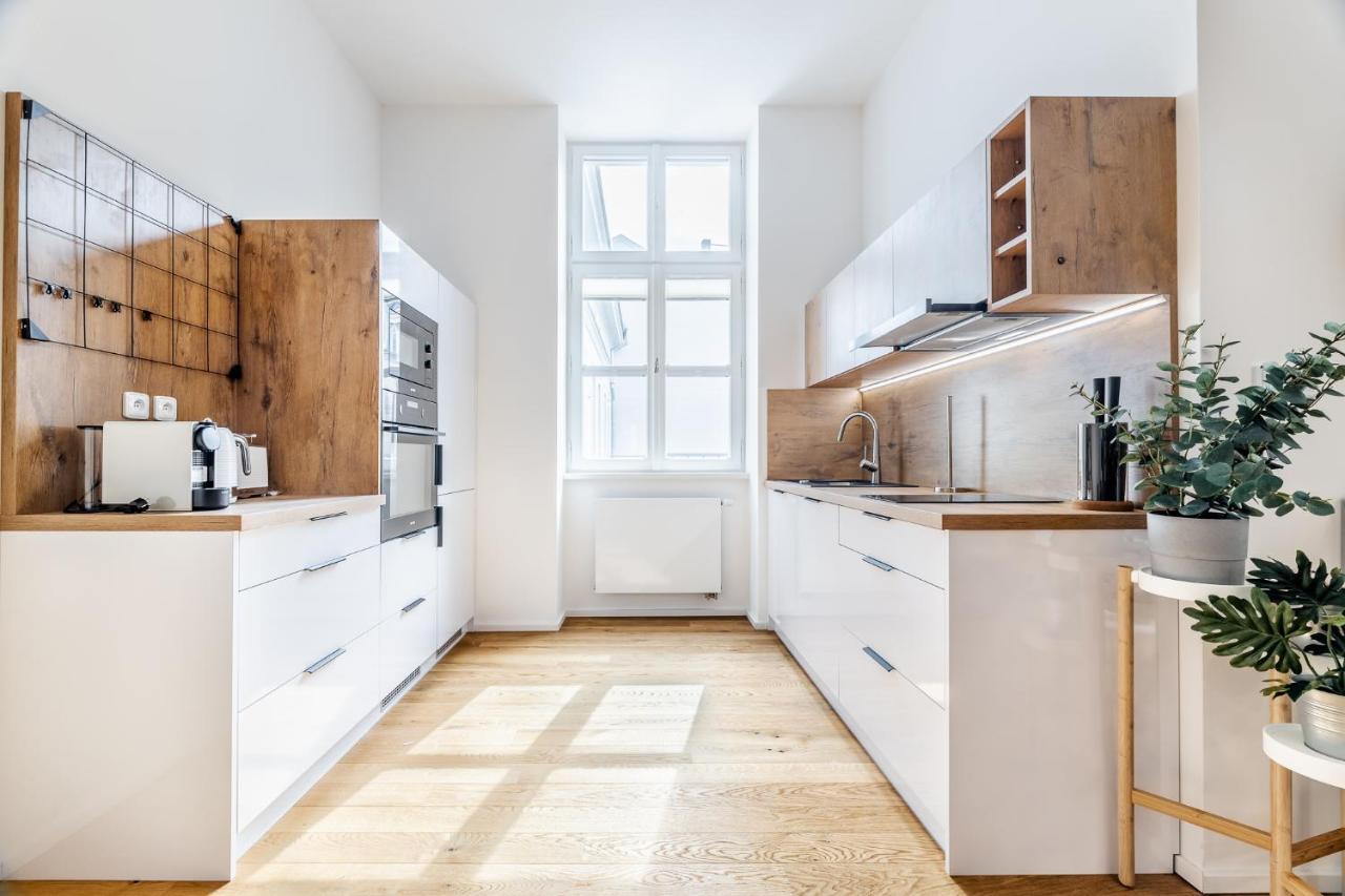 Elegant Located In The Centre Of * Prag